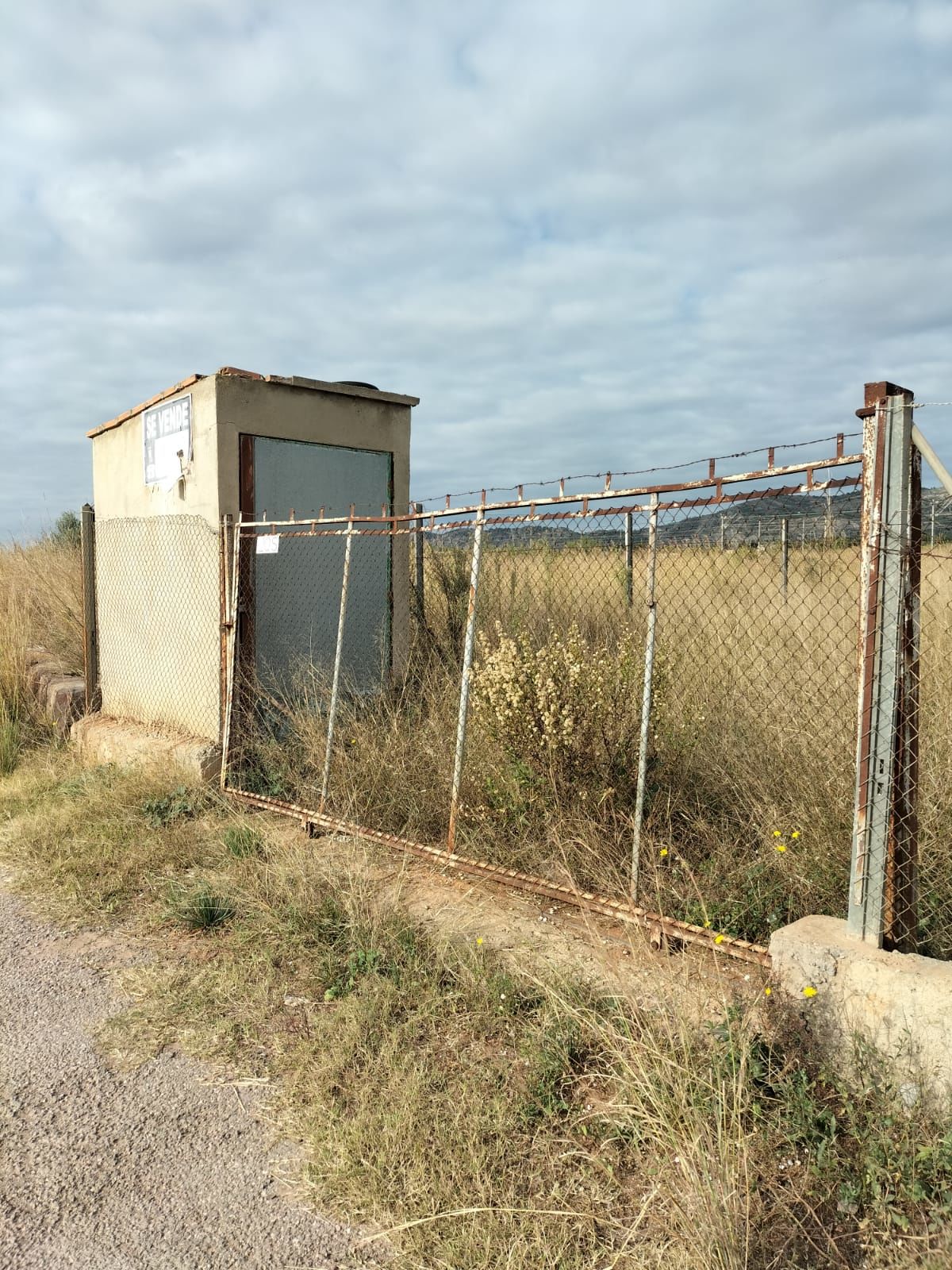 Por 33000€ terreno rustico cerca d fuente la reina