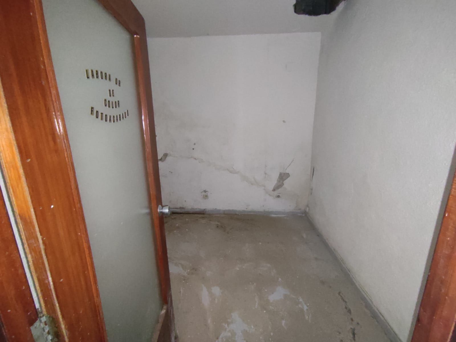 Por 63000€ local en zona Doctor Marañon